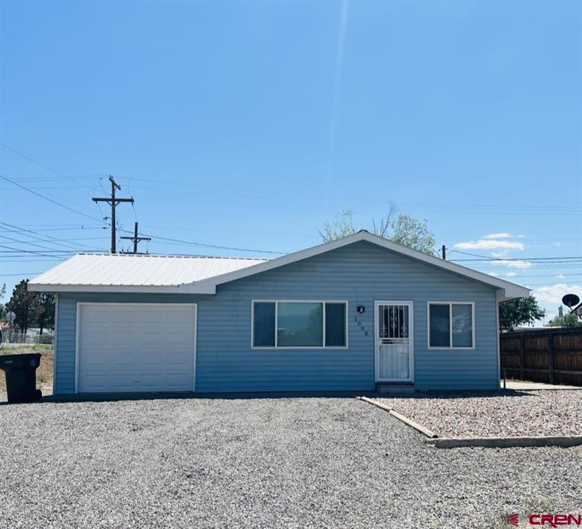 1098 Scott Circle Property Photo 1