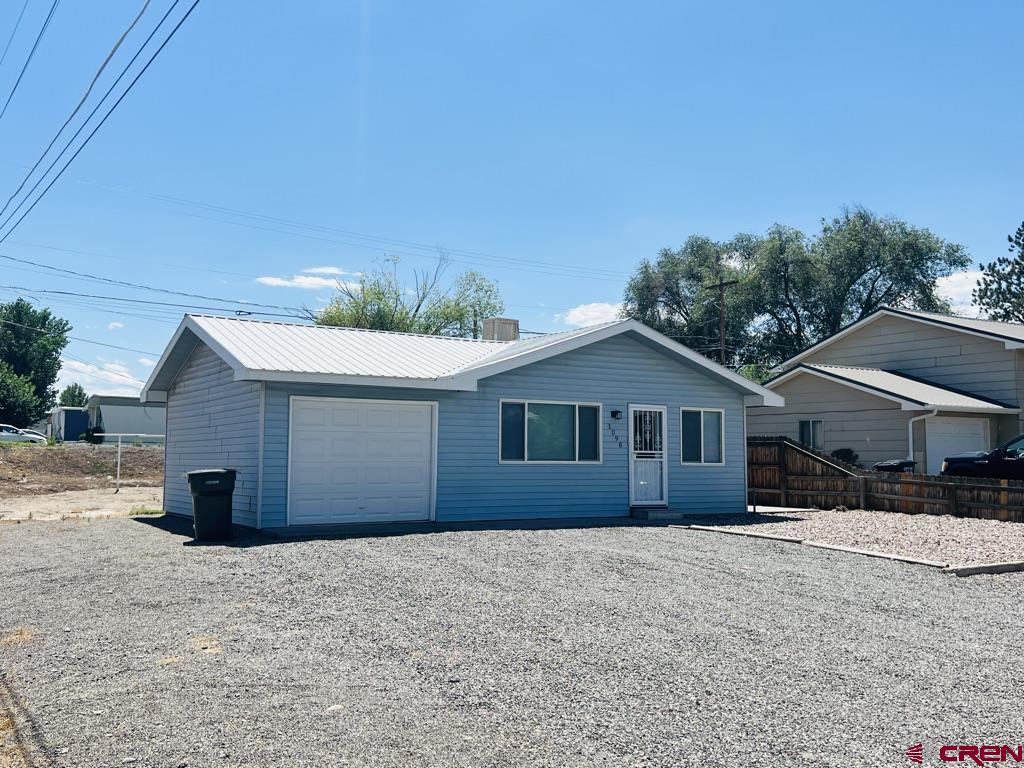 1098 Scott Circle Property Photo 2