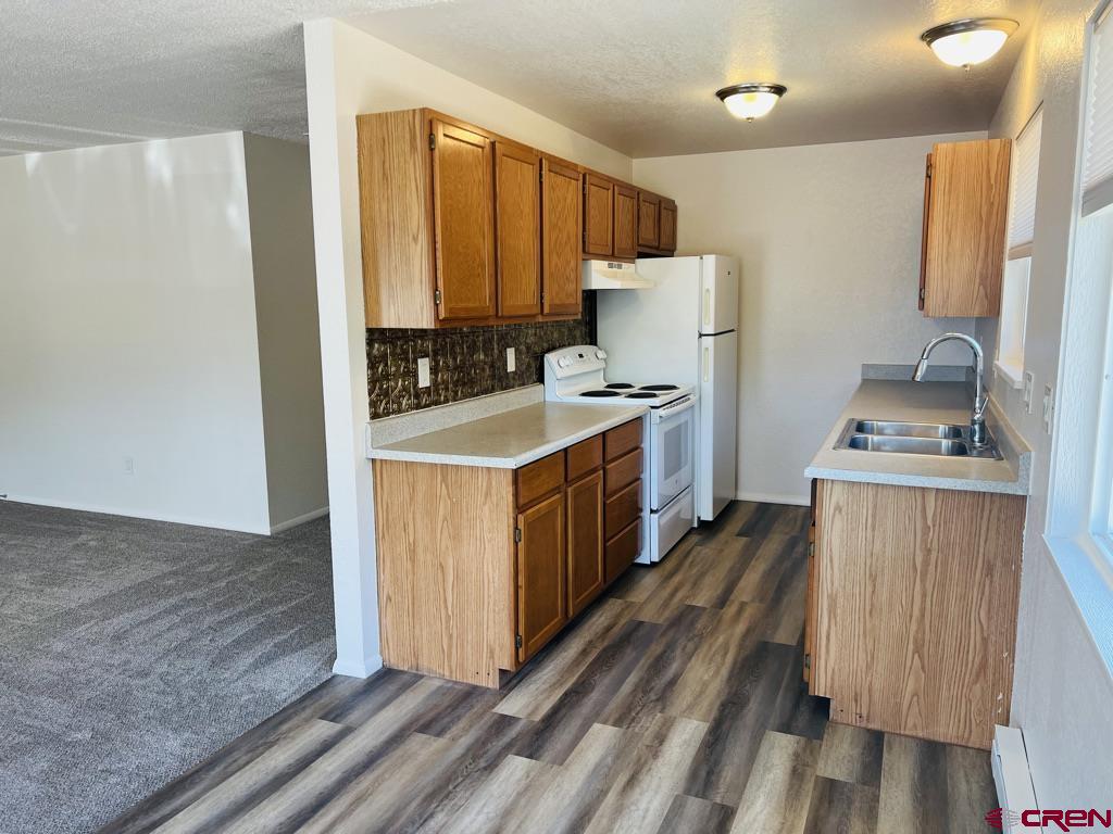 1098 Scott Circle Property Photo 6