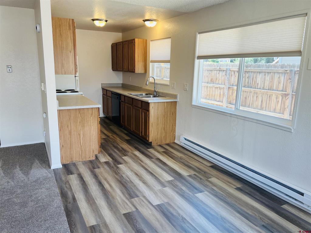 1098 Scott Circle Property Photo 11