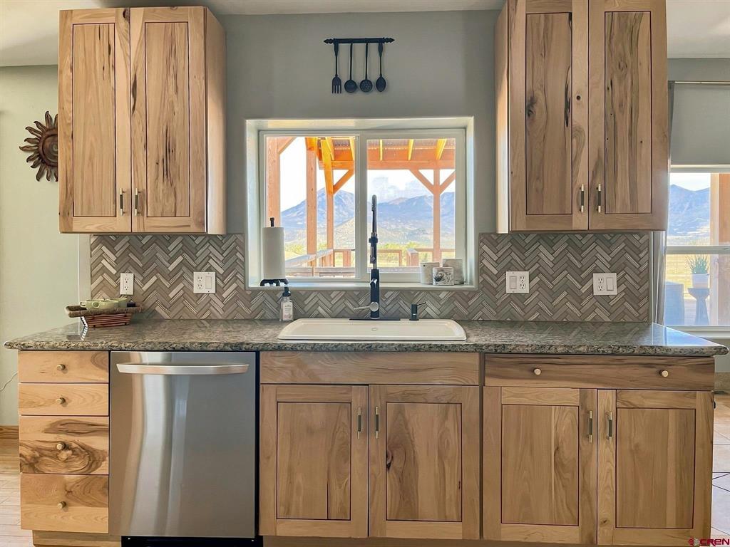 38156 Fruitland Mesa Road Property Photo 11