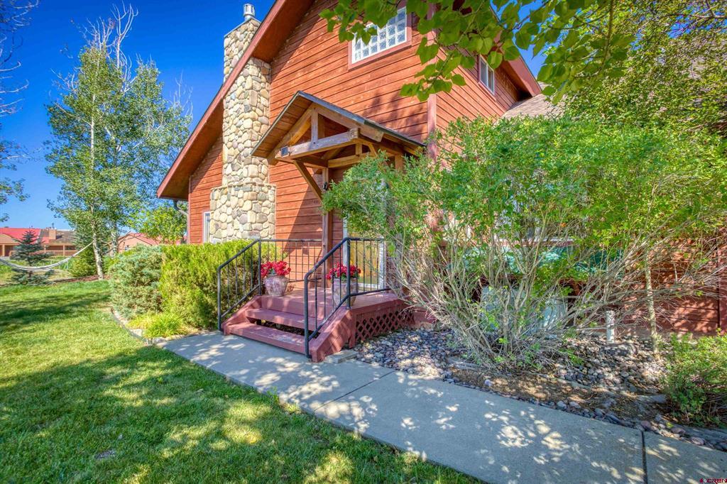 16 Holly Tree Circle Property Photo 8