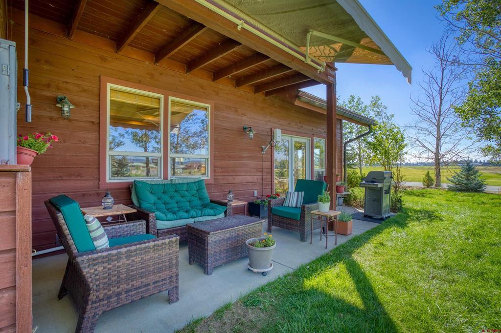 16 Holly Tree Circle Property Photo 13