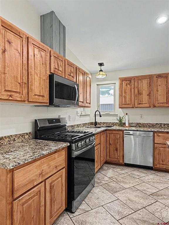 18569 B Road Property Photo 16