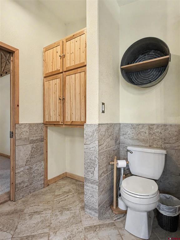 18569 B Road Property Photo 26