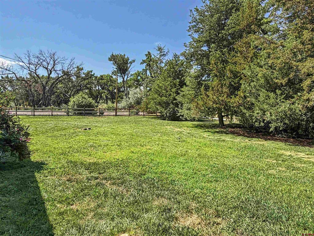 18569 B Road Property Photo 36