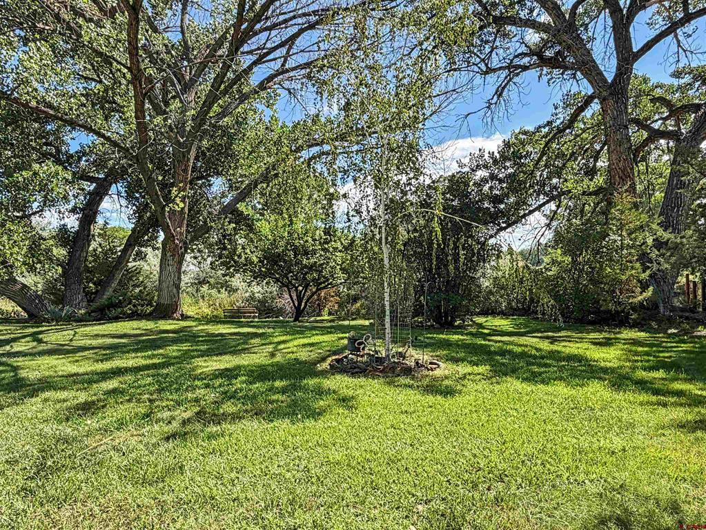18569 B Road Property Photo 38