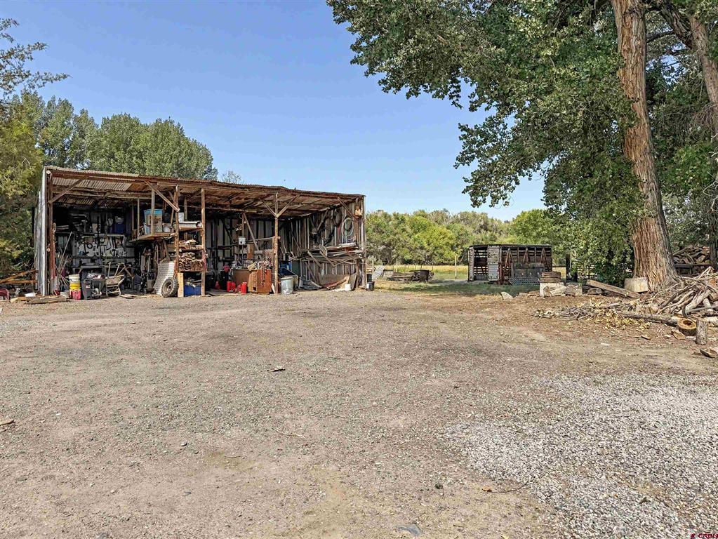 18569 B Road Property Photo 42