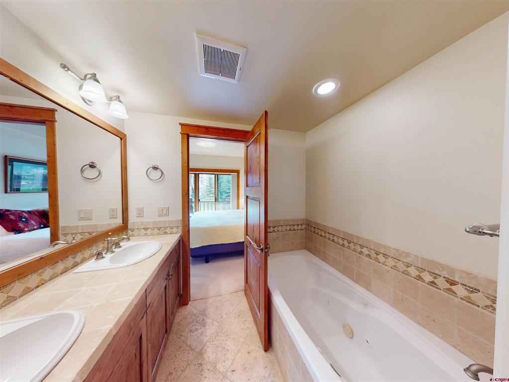9 Hunter Hill Road Property Photo 22