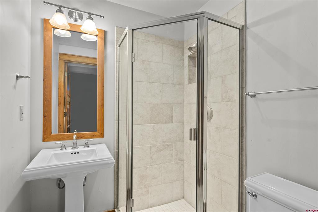 9 Hunter Hill Road Property Photo 32