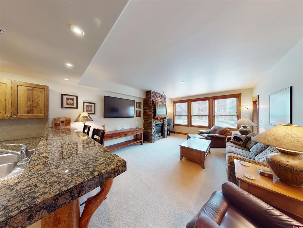 9 Hunter Hill Road Property Photo 44