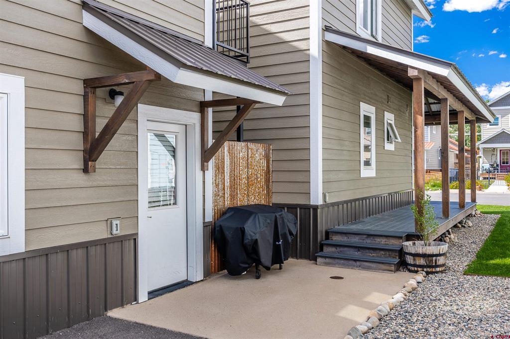305 Van Tuyl Circle Property Photo 34