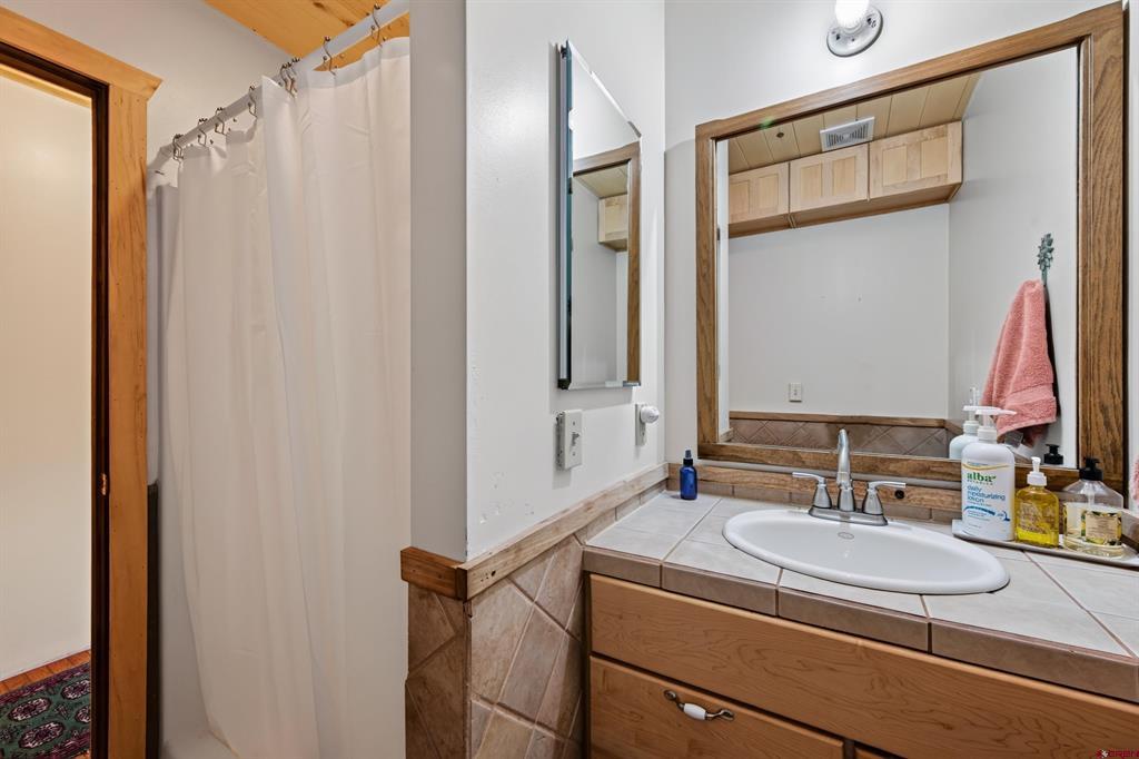 300 Quartz Lane Property Photo 17