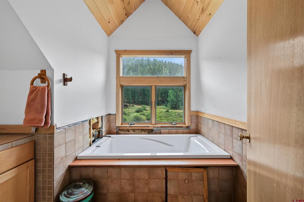 300 Quartz Lane Property Photo 21