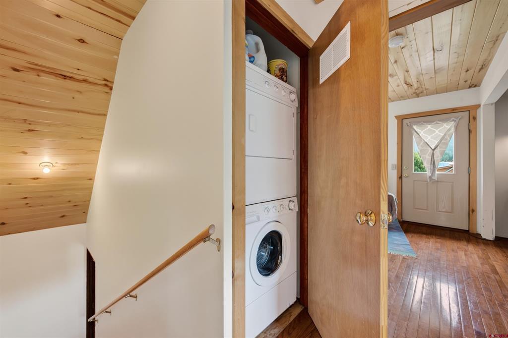 300 Quartz Lane Property Photo 23
