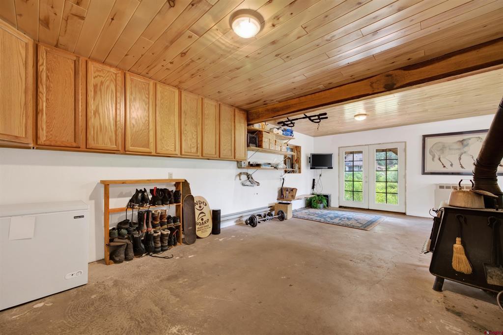 300 Quartz Lane Property Photo 26