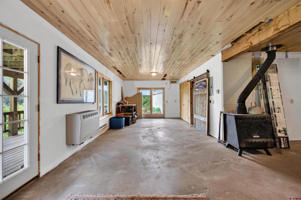 300 Quartz Lane Property Photo 27