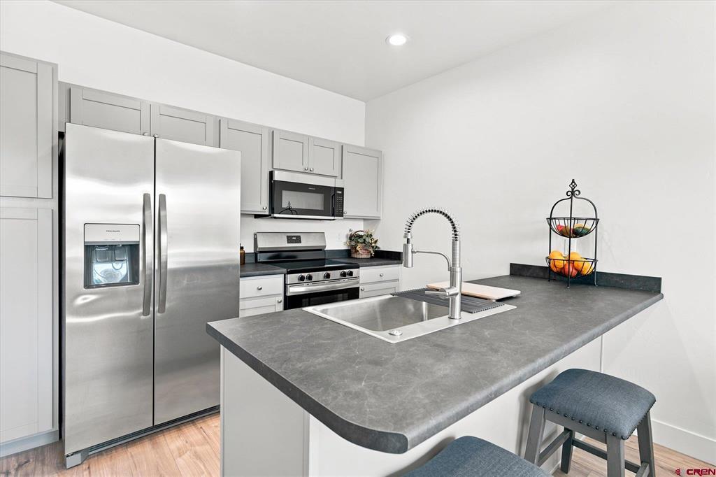 122 Senica Street Property Photo 10