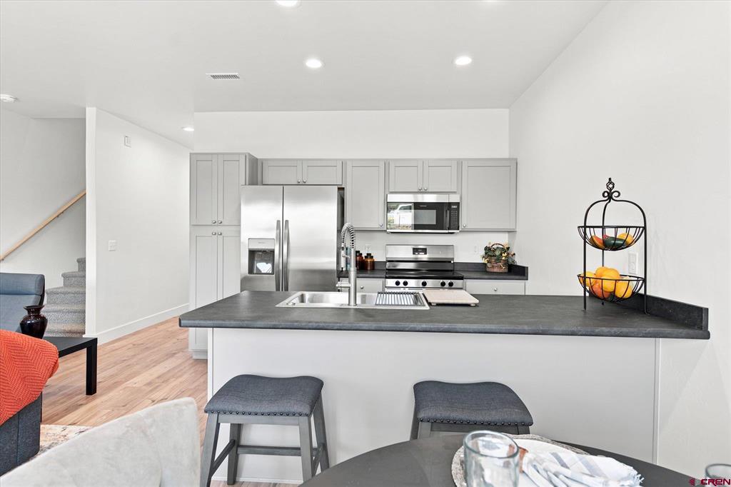 122 Senica Street Property Photo 18