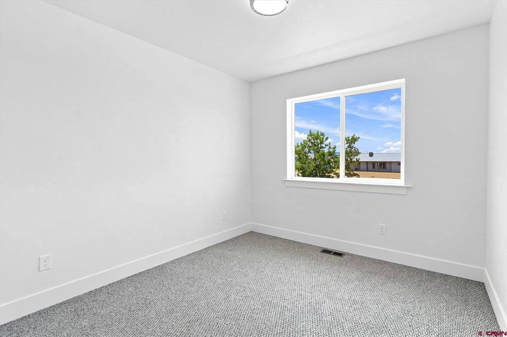 122 Senica Street Property Photo 23