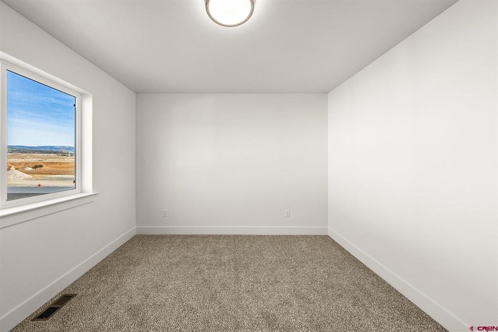 122 Senica Street Property Photo 25