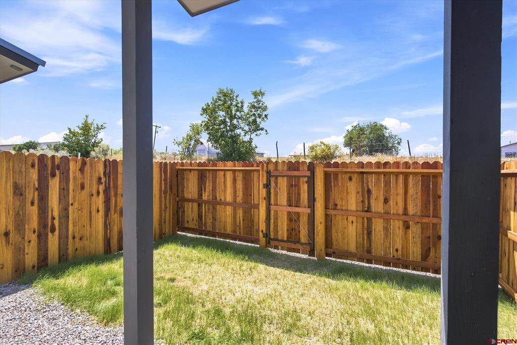 122 Senica Street Property Photo 33
