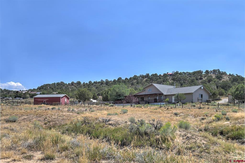245 Etta Place Property Photo 4