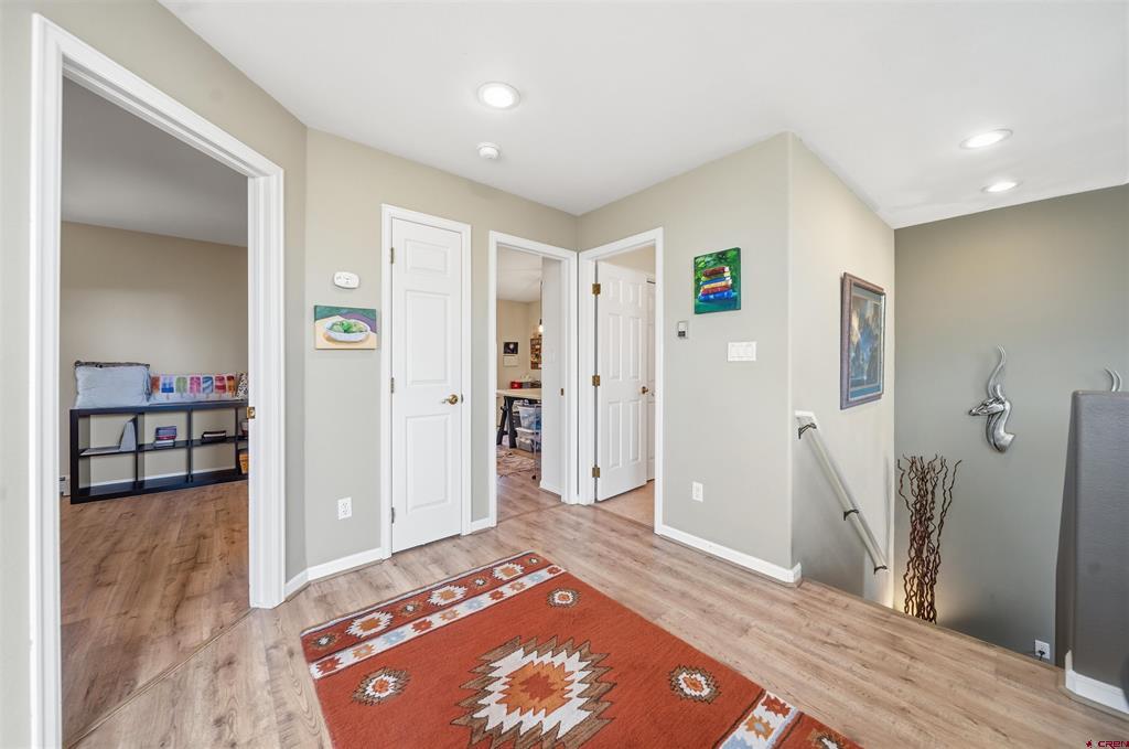 1533 Crest View Way Property Photo 10