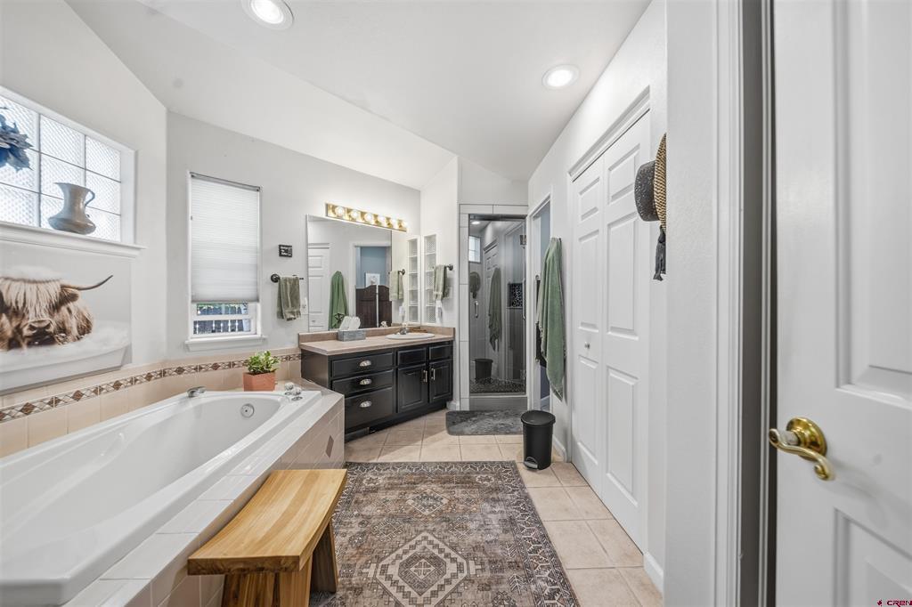 1533 Crest View Way Property Photo 15