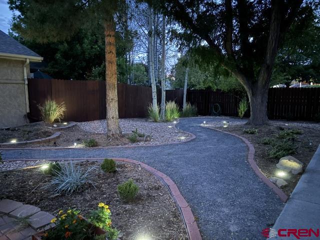 1533 Crest View Way Property Photo 34