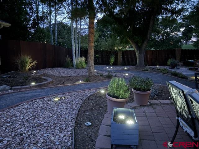 1533 Crest View Way Property Photo 35
