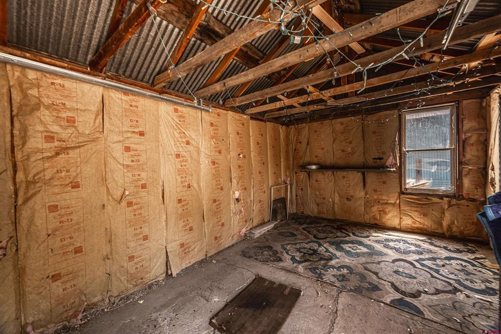 518 N Park Avenue Property Photo 27