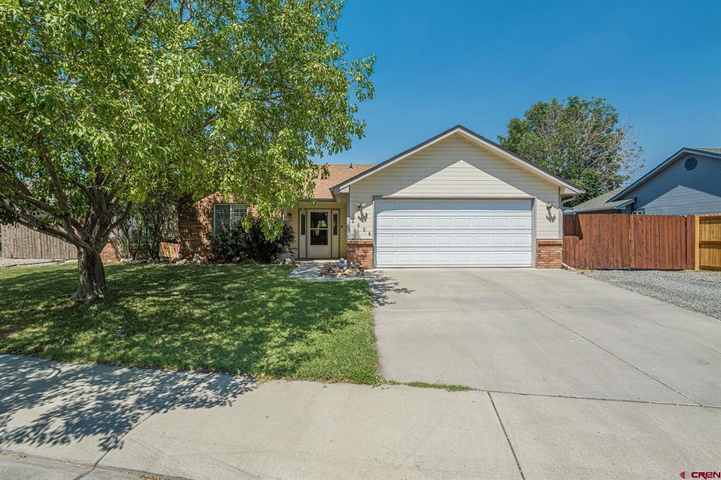 2556 Brenna Way Property Photo 1