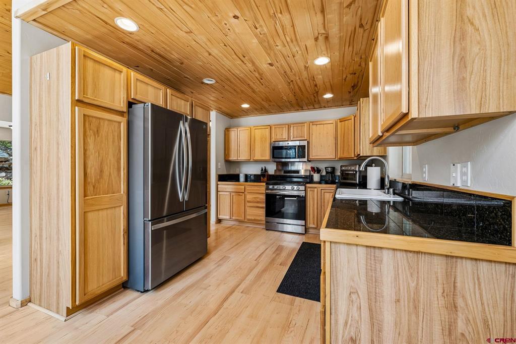 415 Blue Ridge Drive Property Photo 7
