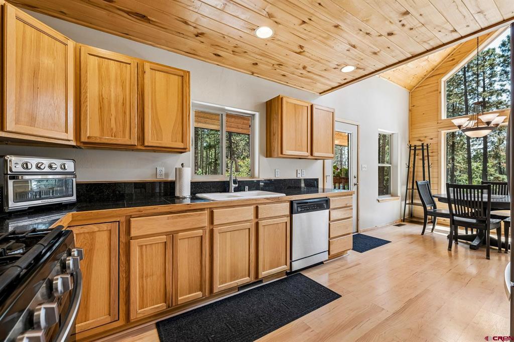 415 Blue Ridge Drive Property Photo 8