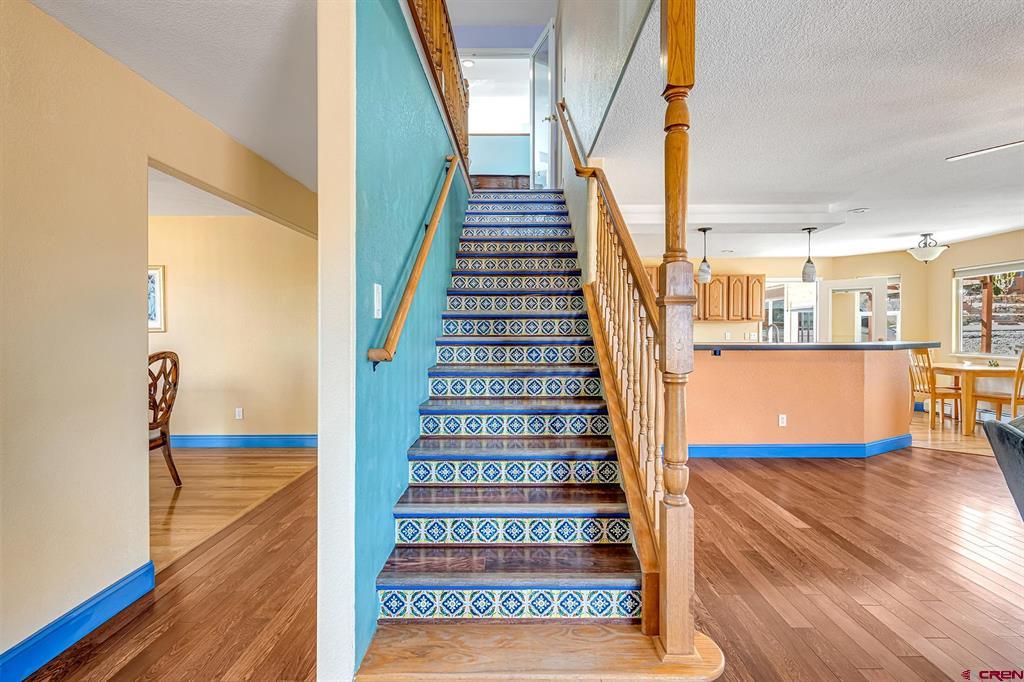 927 Crown Court Property Photo 33