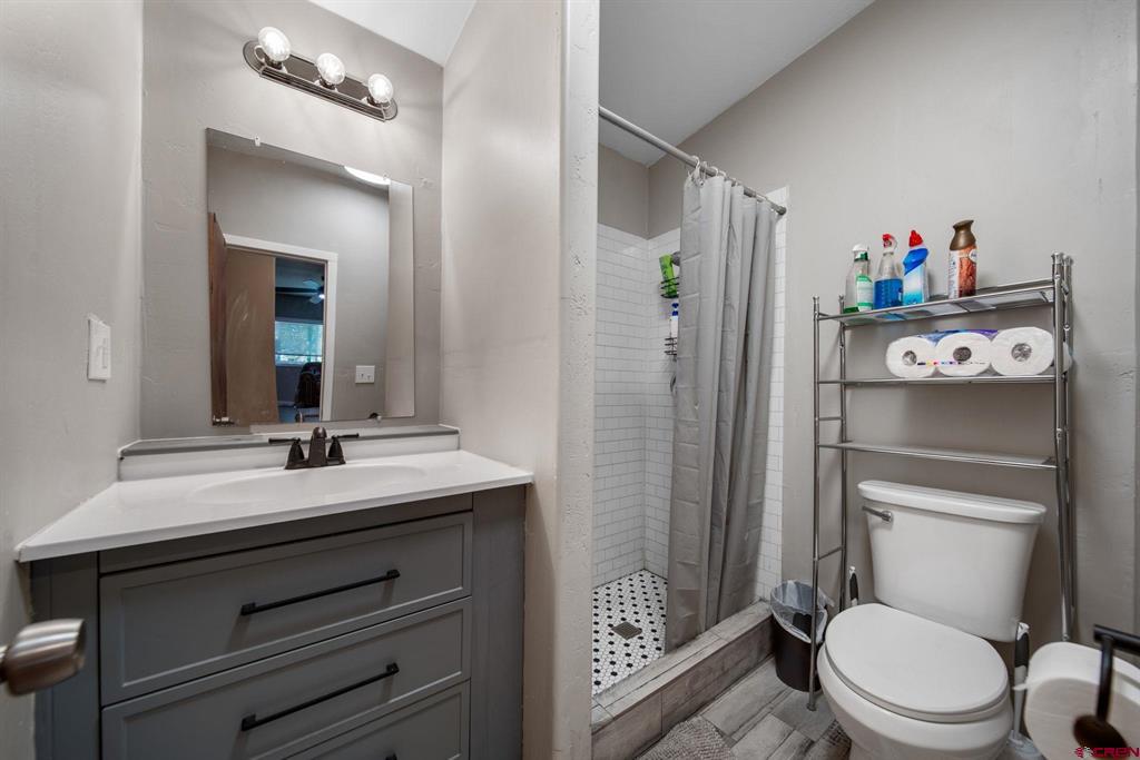 1108 N Oak Drive Property Photo 10