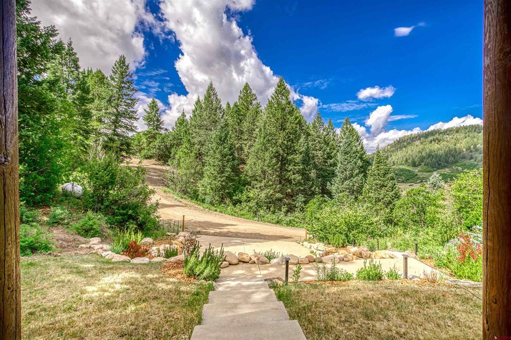 567 Lariat Pl Property Photo 6