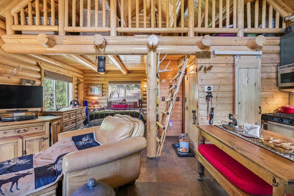 567 Lariat Pl Property Photo 17