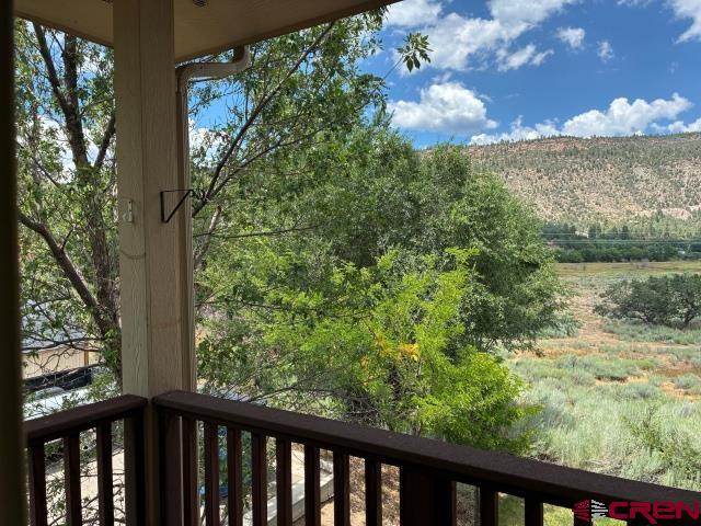 35 Sunshine Court Property Photo 15