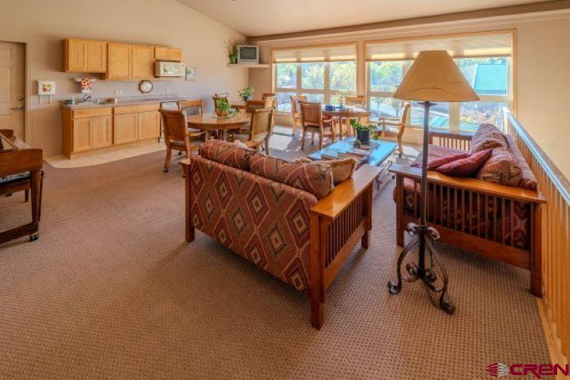 35 Sunshine Court Property Photo 17