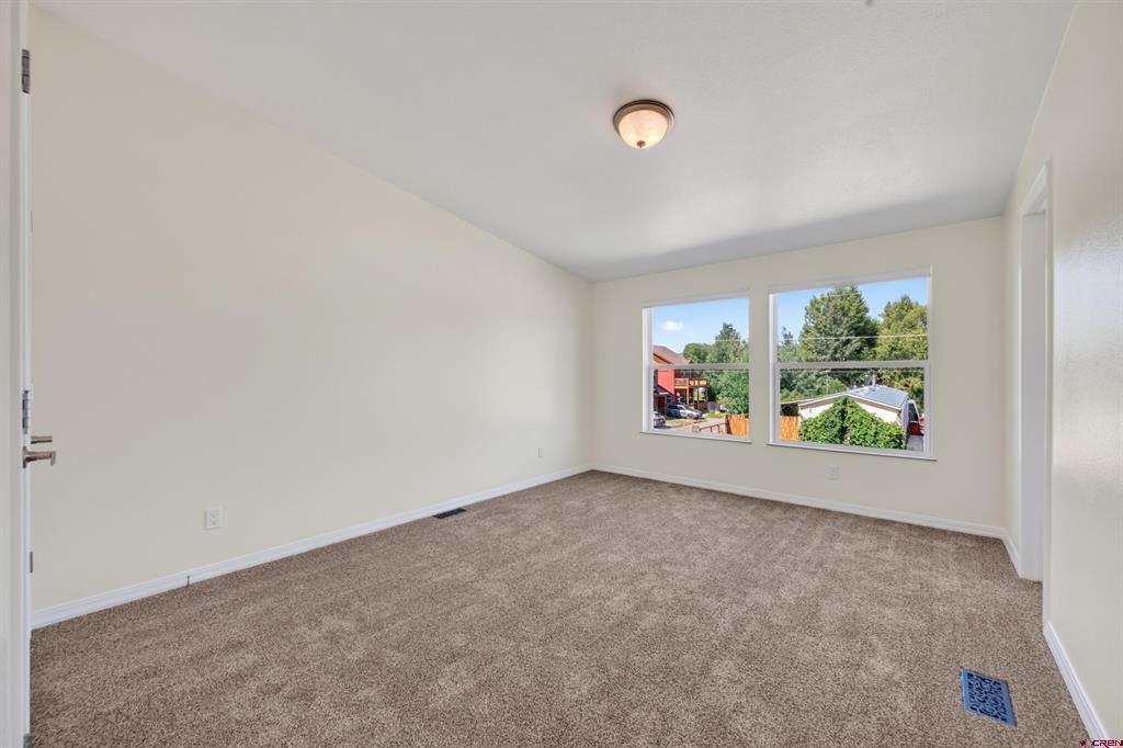 235 S 7th Street Property Photo 15