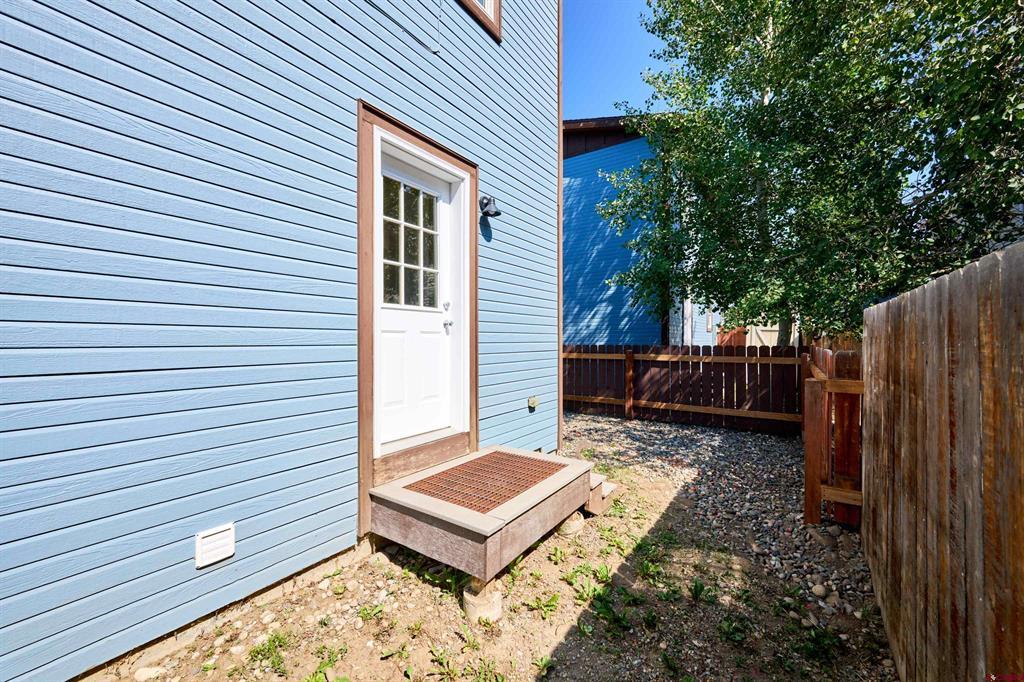 235 S 7th Street Property Photo 30