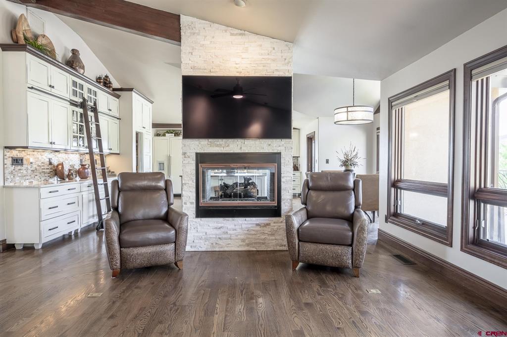 363 Granite Falls Way Property Photo 7