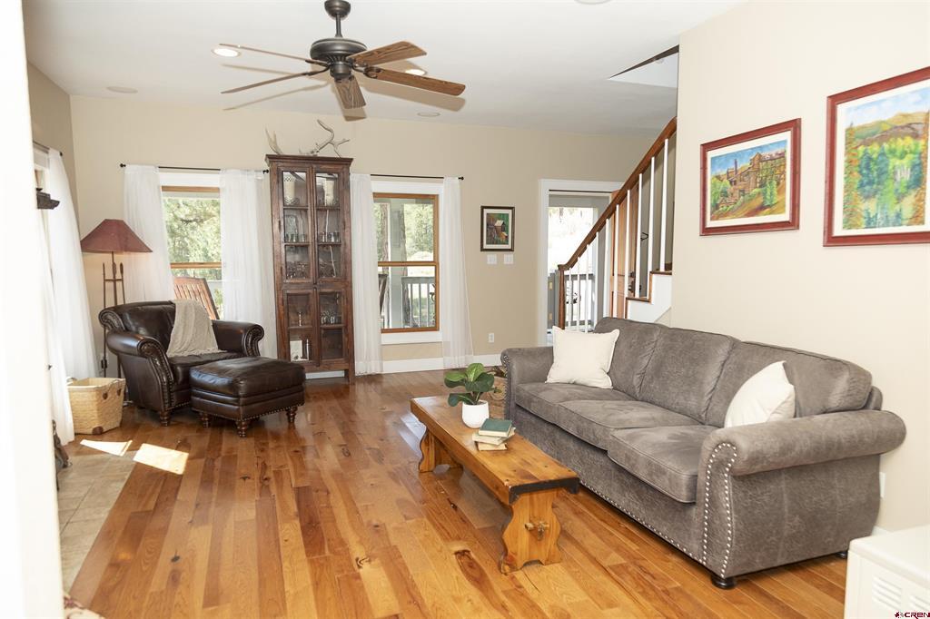 805 Lake Drive Property Photo 9