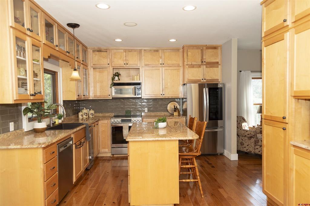 805 Lake Drive Property Photo 11