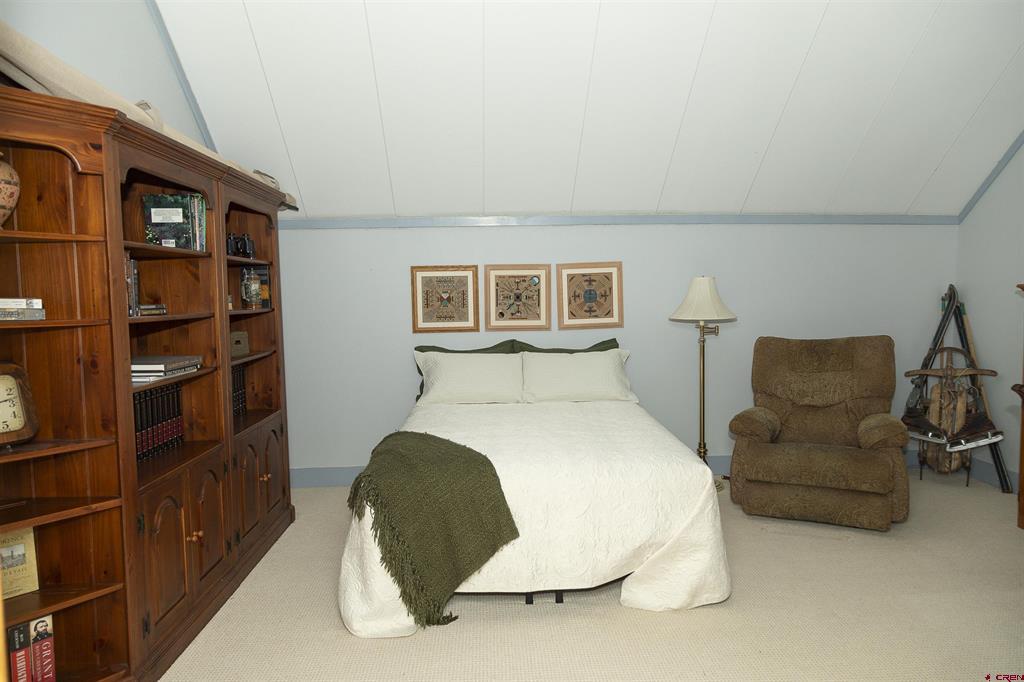 805 Lake Drive Property Photo 19