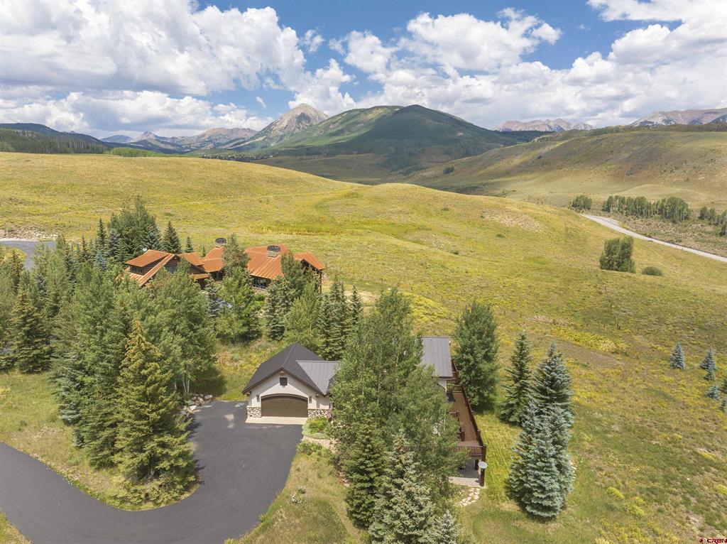 3 Glacier Lily Way Property Photo 3