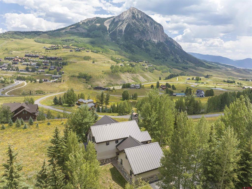 3 Glacier Lily Way Property Photo 8