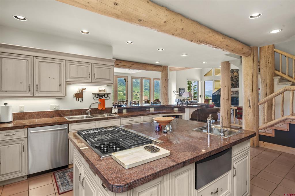 3 Glacier Lily Way Property Photo 18